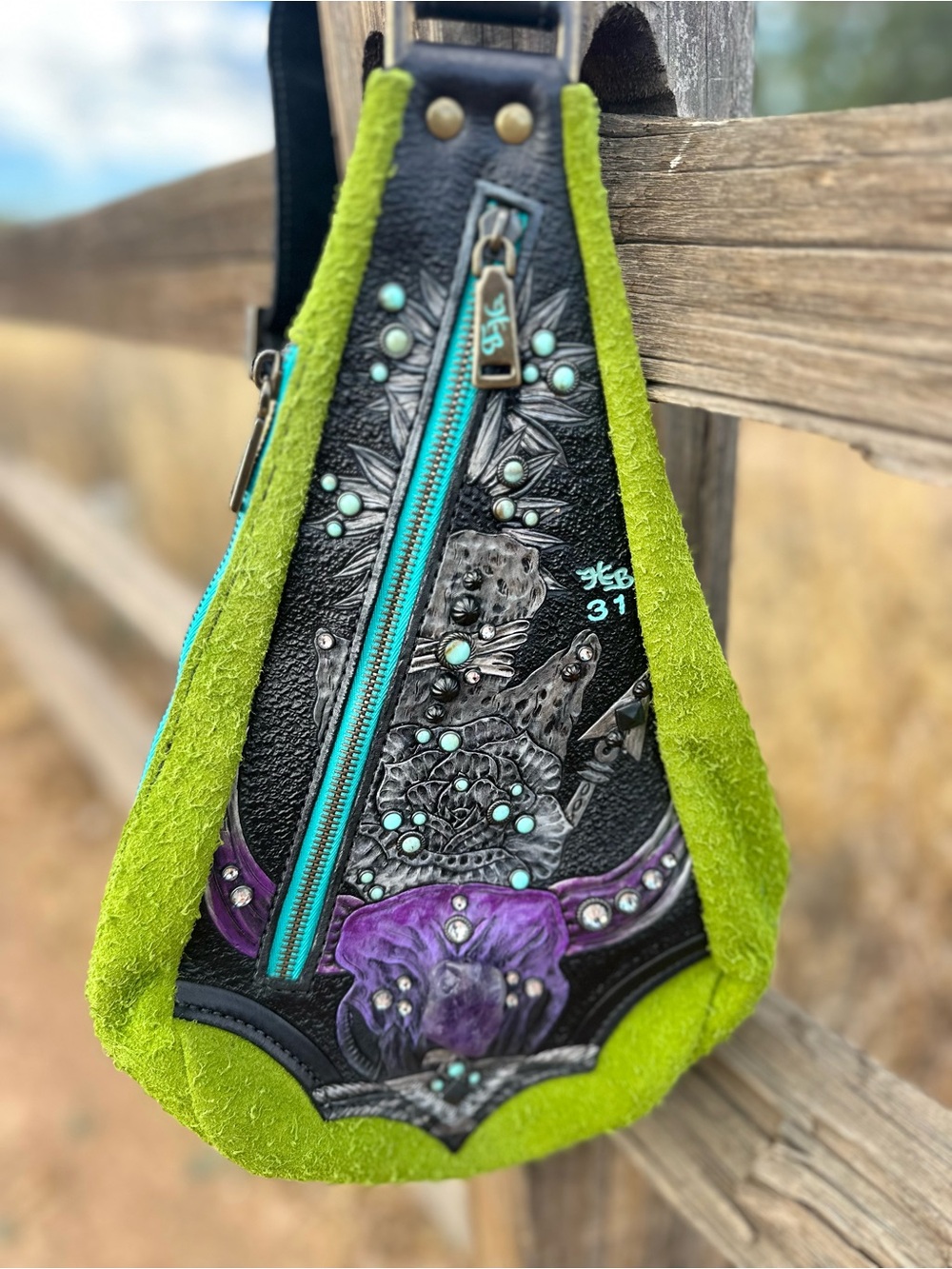 One of a kind, like new Heritage Brand Fyra #31